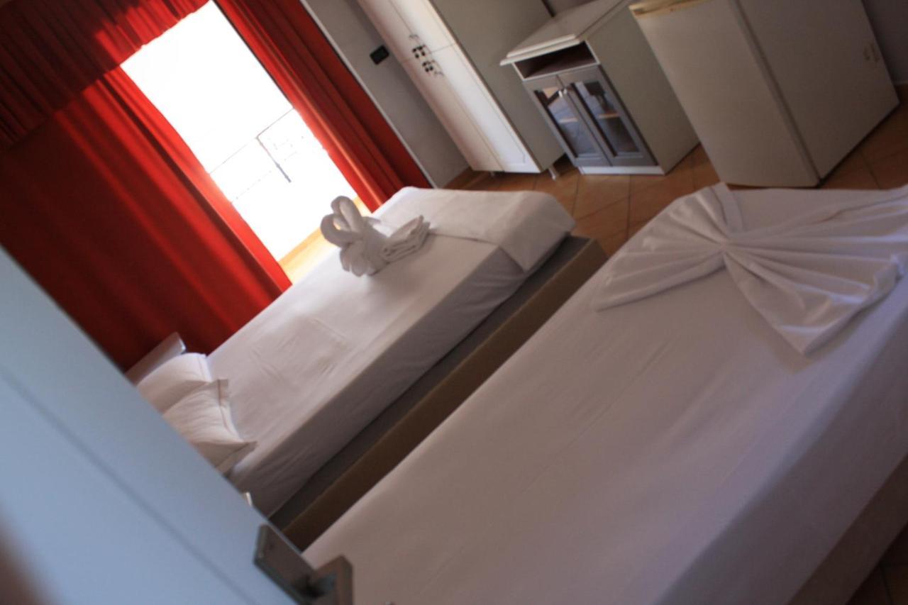 Kanina Hotel&Hostel Sarande Luaran gambar