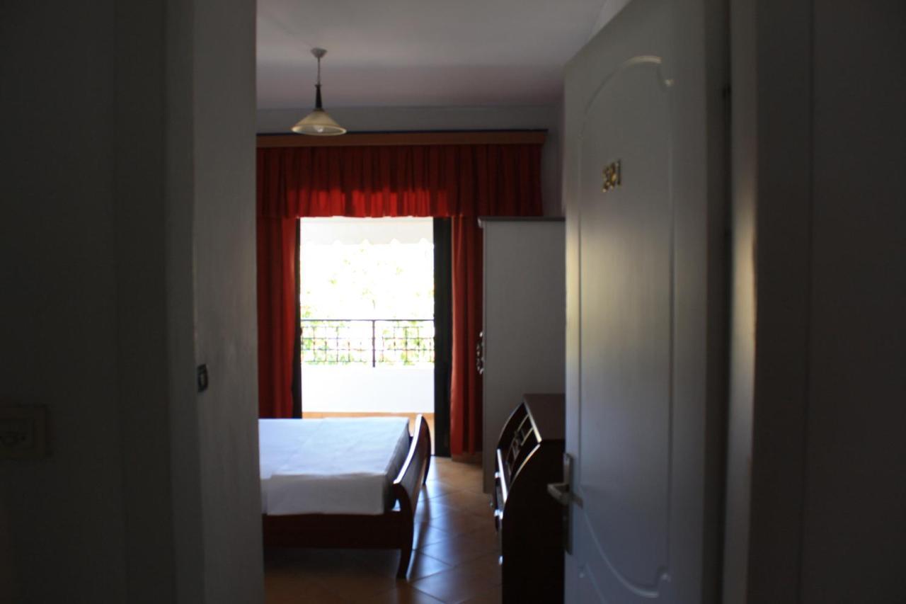 Kanina Hotel&Hostel Sarande Luaran gambar